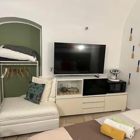 Casa Di Flora Tipico Gasthuis Bari